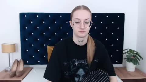 Snapshot of alexabigheart chatting on 01.17.25 Alexa with big heart 3 online show from 01.17.25