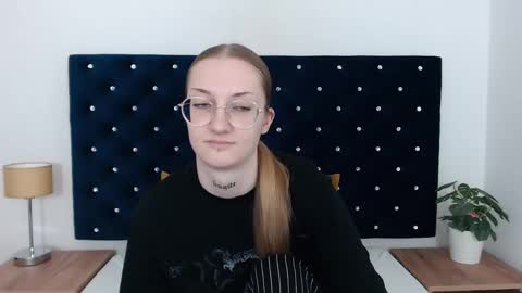 Snapshot of alexabigheart chatting on 01.18.25 Alexa with big heart 3 online show from 01.18.25