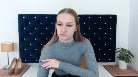 Snapshot of alexabigheart chatting on 01.23.25 Alexa with big heart 3 online show from 01.23.25