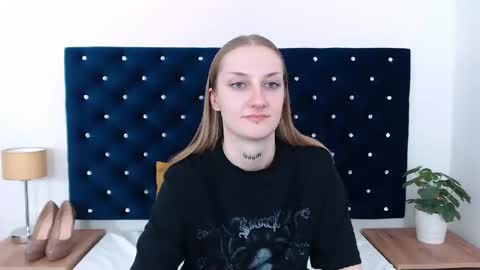 Snapshot of alexabigheart chatting on 01.27.25 Alexa with big heart 3 online show from 01.27.25