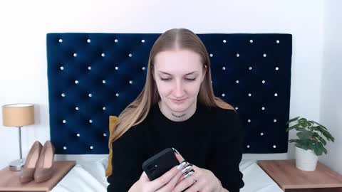 Snapshot of alexabigheart chatting on 01.30.25 Alexa with big heart 3 online show from 01.30.25