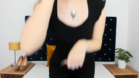 Snapshot of alexabigheart chatting on 02.10.25 Alexa with big heart 3 online show from 02.10.25