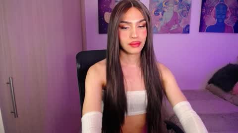 Alexa Bloomx  online show from 02.17.26