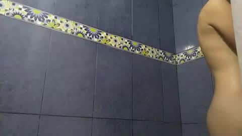 Alexa Blu3 online show from 09.17.25