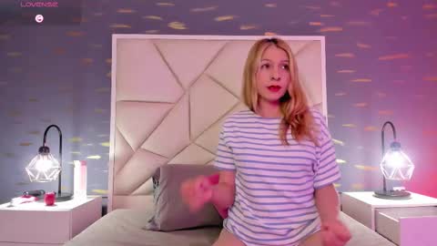 Snapshot of alexafoxx_ chatting on 02.26.26 online show from 02.26.26