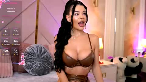 Snapshot of alexaheyess chatting on 10.21.25 Alexa online show from 10.21.25