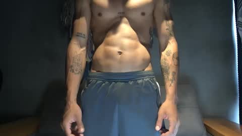 Snapshot of alexanddani chatting on 09.10.25 Alex Dani online show from 09.10.25