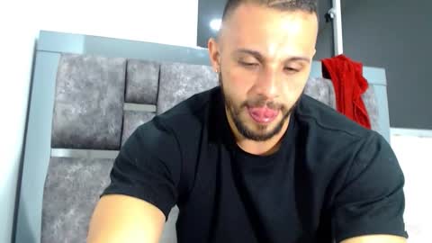 Snapshot of alexander_2015 chatting on 09.28.25 alexander_2015 online show from 09.28.25