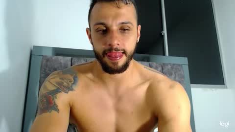 Snapshot of alexander_2015 chatting on 10.08.25 alexander_2015 online show from 10.08.25