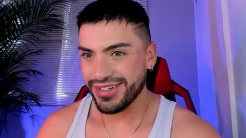 Snapshot of alexander_diiaz chatting on 10.04.25 Alexander Diaz online show from 10.04.25