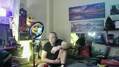 Snapshot of alexanderpatras chatting on 12.21.24 Alexander online show from 12.21.24