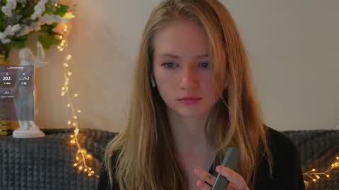 Alexandra Demore online show from 02.18.25