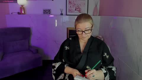 Alexandra online show from 01.17.25