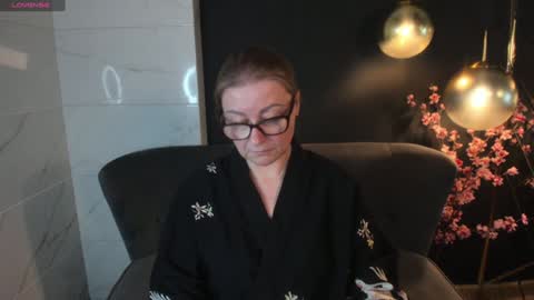 Alexandra online show from 01.26.25