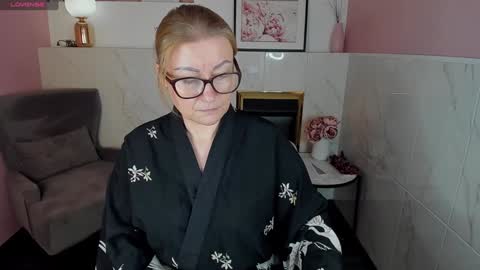 Alexandra online show from 01.30.25