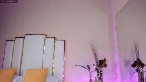 alexandraa_gomez online show from 11.14.25