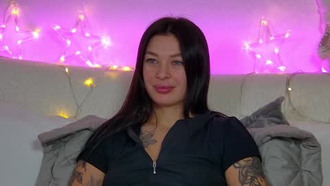 AlexandraBloom online show from 12.23.24