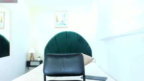     online show from 04.04.26