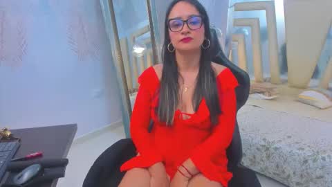 Snapshot of alexandramilff chatting on 10.19.25 Alexandra Milff  online show from 10.19.25