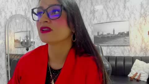 Alexandra Milff  online show from 11.24.25