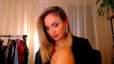 alexandrawooow online show from 05.01.26