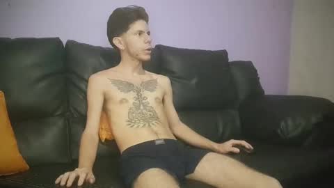 Snapshot of alexandrorossi chatting on 12.30.24 alexandrorossi online show from 12.30.24