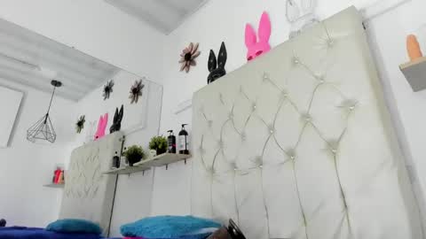 Alexa Smith  online show from 01.16.25