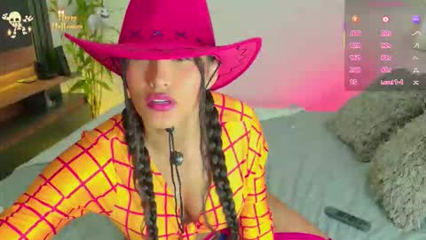 laurens online show from 10.31.25