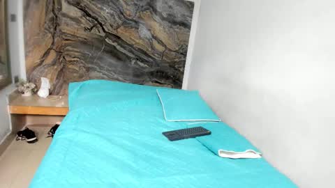 Snapshot of alexayblake chatting on 10.11.25 alexayblake online show from 10.11.25