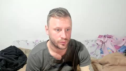 Snapshot of alexboy2022 chatting on 02.04.25 onlyfans..alexyno2022 online show from 02.04.25