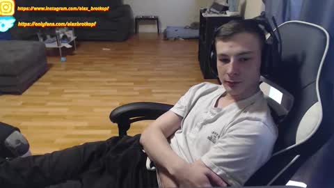 Alex online show from 10.21.25