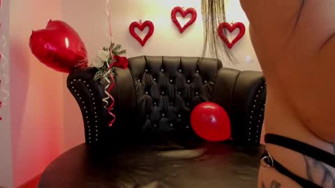 Snapshot of alexiacooperr chatting on 02.12.25 Alexiaa Online 1430 to 2100 GMT-5 online show from 02.12.25