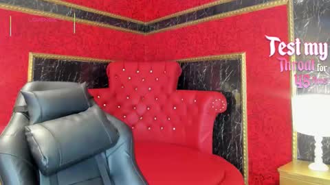 Alexiaa  Online 1430 to 2100 GMT-5 online show from 09.19.25