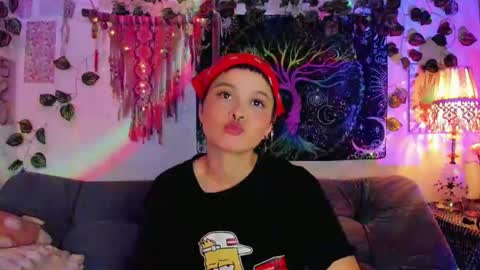 Snapshot of alexiafisher_ chatting on 11.08.25 Alex online show from 11.08.25