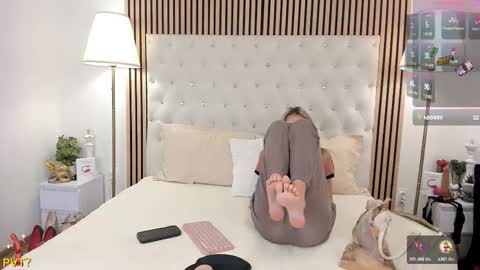 Alexia Sara online show from 10.23.25