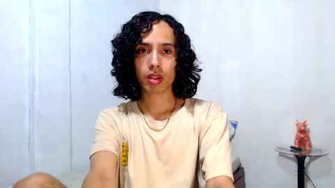 Alexis online show from 05.10.26