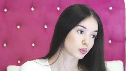 Snapshot of alexisdevine chatting on 02.06.26 alexisdevine online show from 02.06.26