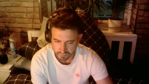 Snapshot of alexlive1 chatting on 09.26.25 alexlive1 online show from 09.26.25