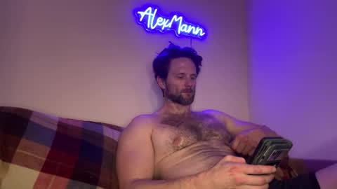 Snapshot of alexmanndickerson chatting on 11.02.25 Alex Mann online show from 11.02.25