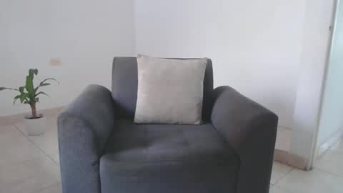 Snapshot of alexmaximuss chatting on 10.26.25 Maximuss online show from 10.26.25