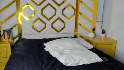 Snapshot of alexsavage_ chatting on 03.05.25 Alexsavage online show from 03.05.25