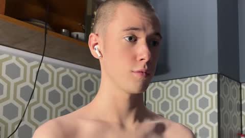 Snapshot of alexwos chatting on 12.13.24 Alex online show from 12.13.24