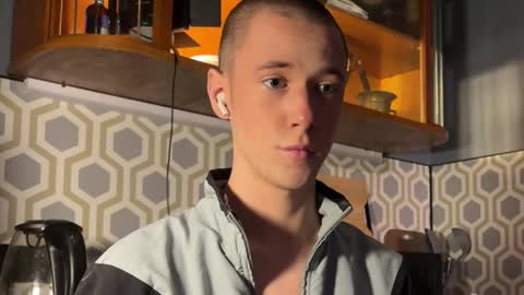 Snapshot of alexwos chatting on 12.14.24 Alex online show from 12.14.24