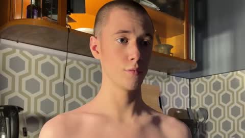 Snapshot of alexwos chatting on 12.16.24 Alex online show from 12.16.24