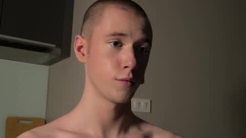 Snapshot of alexwos chatting on 01.08.25 Alex online show from 01.08.25