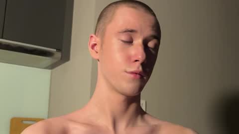 Snapshot of alexwos chatting on 01.12.25 Alex online show from 01.12.25