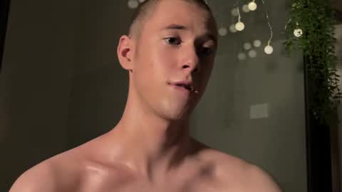 Snapshot of alexwos chatting on 02.10.25 Alex online show from 02.10.25