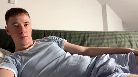 Snapshot of alexwos chatting on 04.08.26 Alex online show from 04.08.26