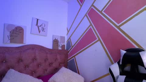 Snapshot of alexxa_cutie chatting on 05.27.26 Alexxa online show from 05.27.26