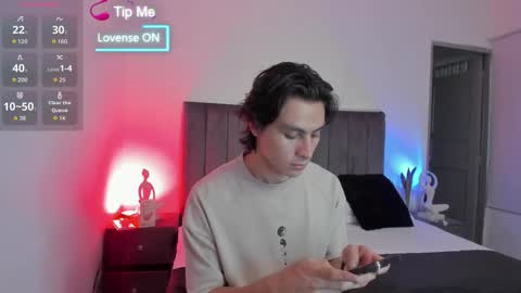 Alexxander Hall online show from 09.14.25